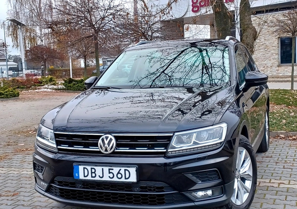 Volkswagen Tiguan cena 97900 przebieg: 153000, rok produkcji 2019 z Gołańcz małe 742